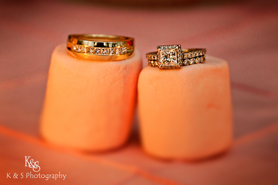 Tommy and Tammy's Fort Worth Wedding. Photographs by Dallas Wedding Photographers, K & S Photography Tommy and Tammy's Fort Worth Wedding. Photographs by Dallas Wedding Photographers, K & S Photography